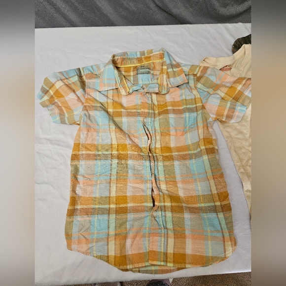 Boys Size 8(medium) Lot Of 11 Shirts Assorted Styles! - Picture 5 of 6